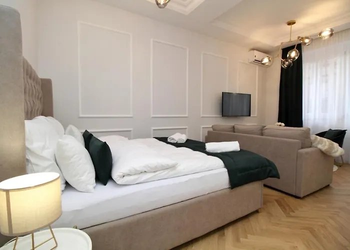 Stylish Apartmetn In The Centre * سراييفو